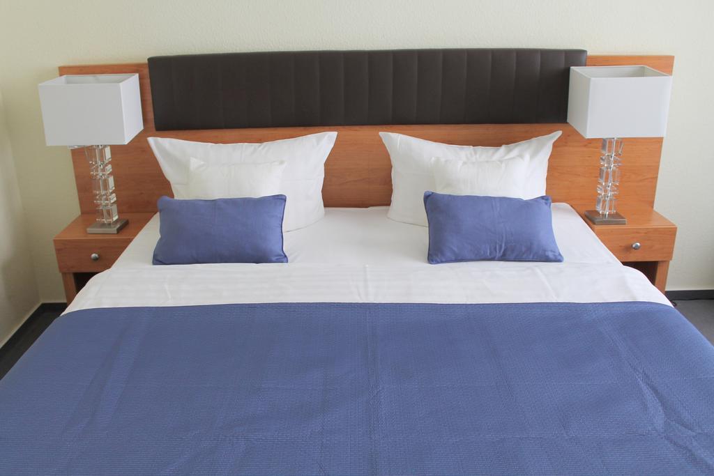 Hotel Expo Frankfurt City Centre Франкфурт на Майн Екстериор снимка