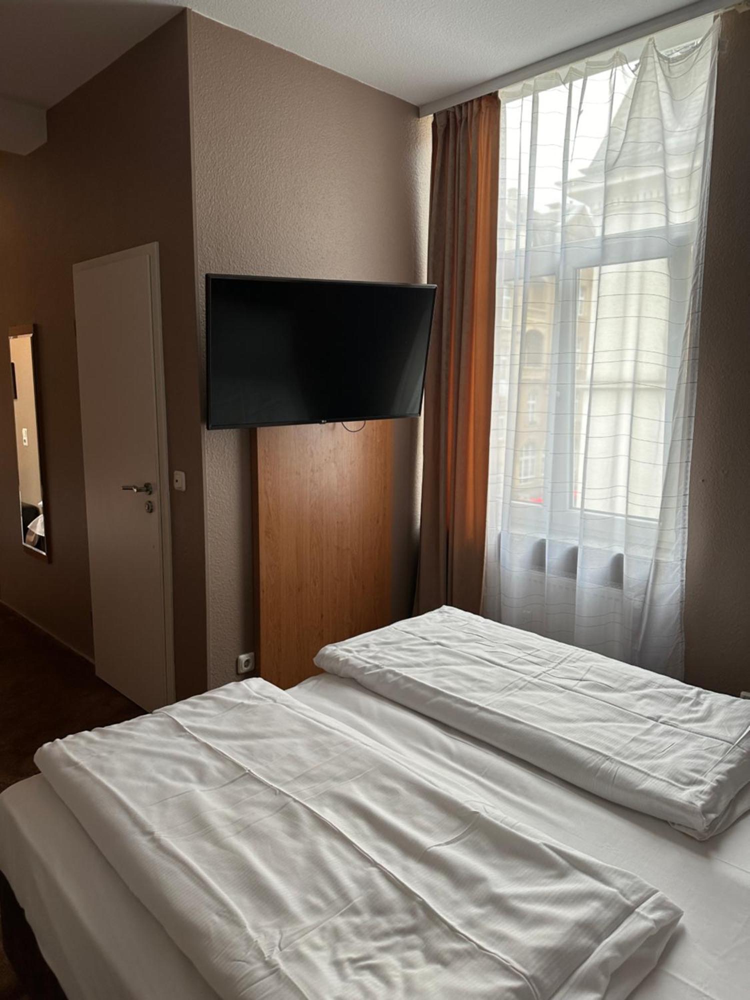 Hotel Expo Frankfurt City Centre Франкфурт на Майн Екстериор снимка